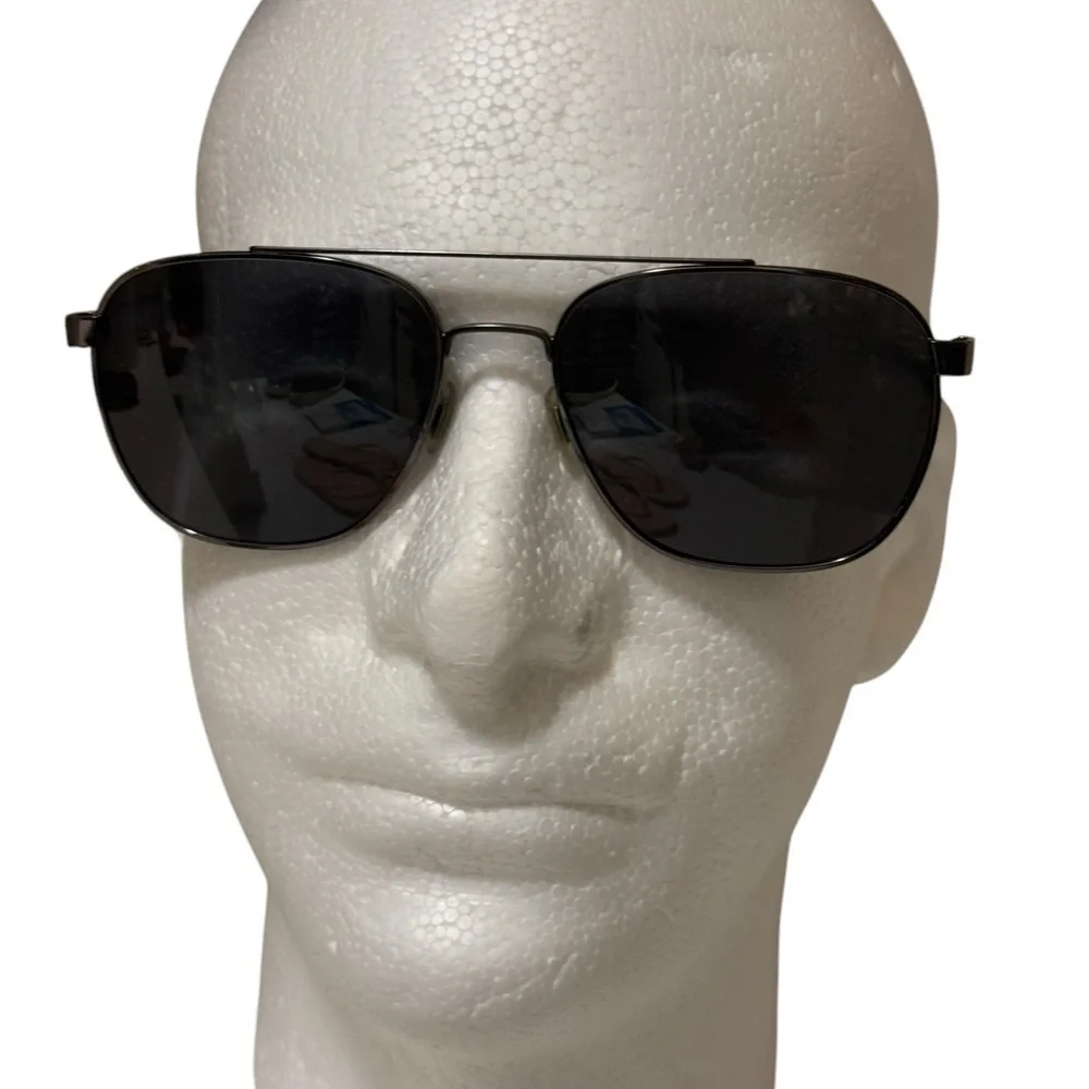 Fossil Black Aviator Sunglasses in great condition no no case